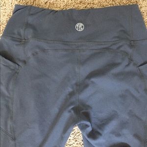 TYC heart booty leggings size medium